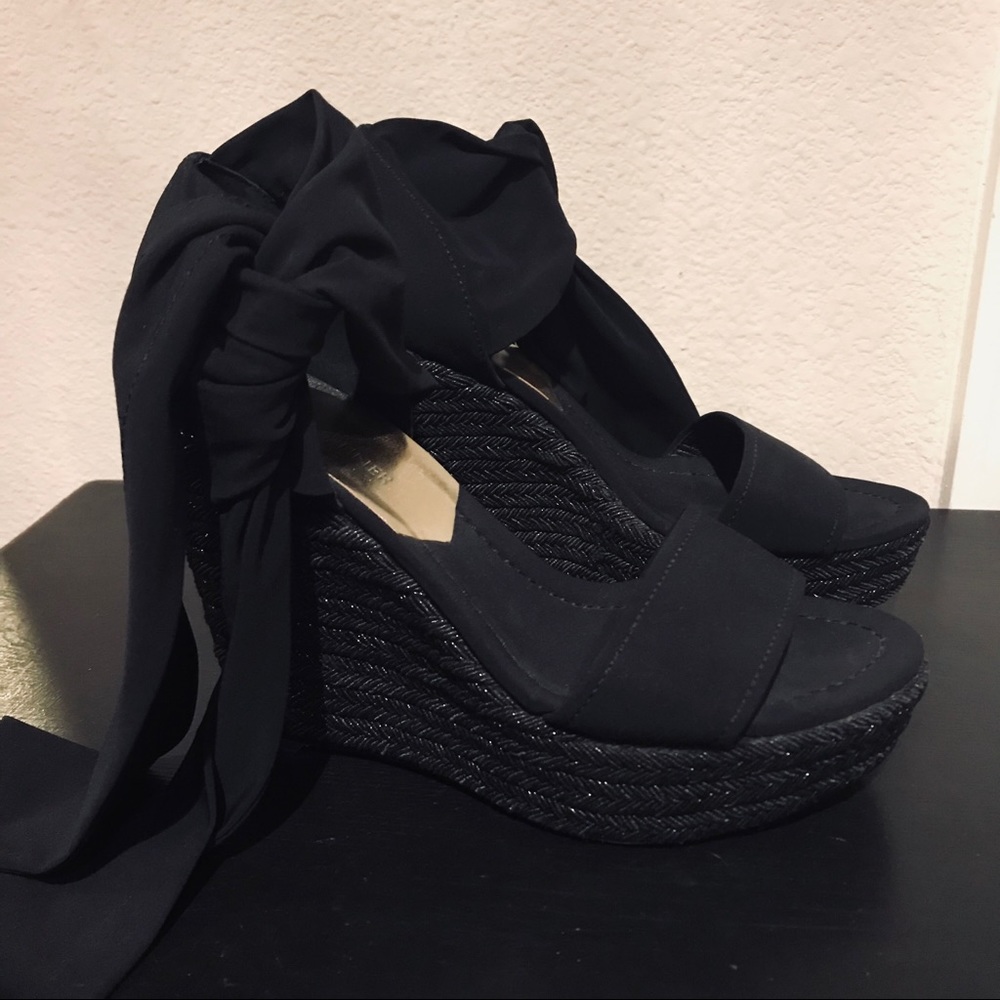 Donald Pliner Platform Sandals